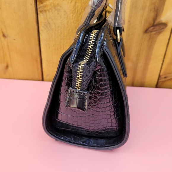 New bebe Fabiola Mini Croco Crossbody Black - Picture 5 of 14
